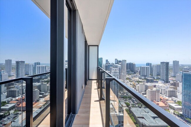 Foto del edificio - 398 NE 5th St
