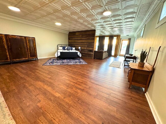 Foto del edificio - 109 W Laurel Ave