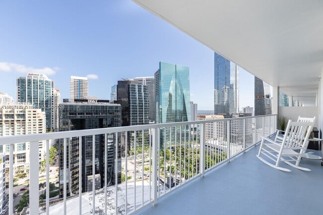 Building Photo - 1250 S Miami Ave