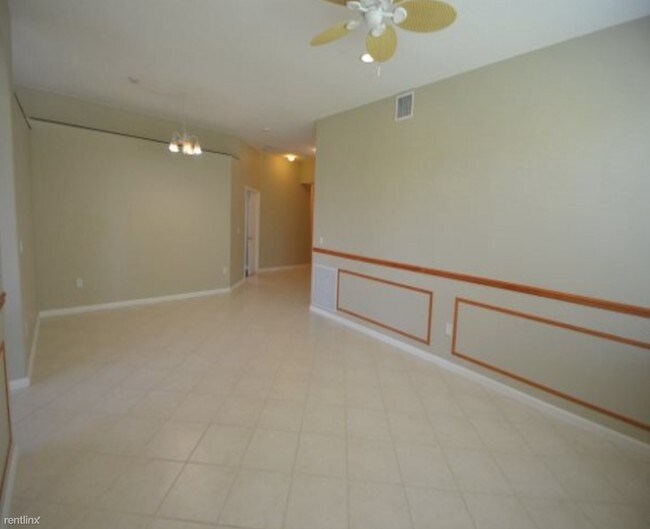 Building Photo - 4971 SW 158th Ave