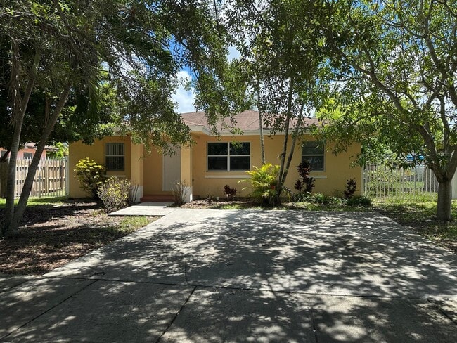 Building Photo - 14152 SW 291st Ter