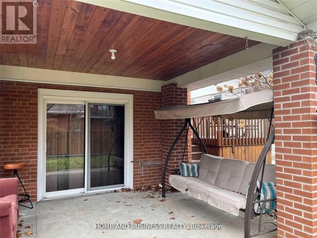 Photo du bâtiment - 1648 Sunnycove Dr