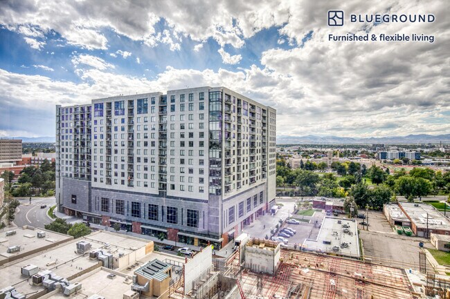 Building Photo - 140 W 10th Ave