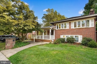 Building Photo - 5110 Flanders Ave