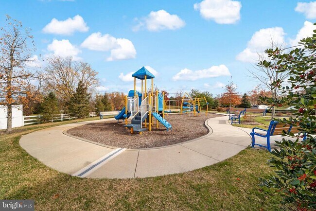 Foto del edificio - 42 Sundance Dr