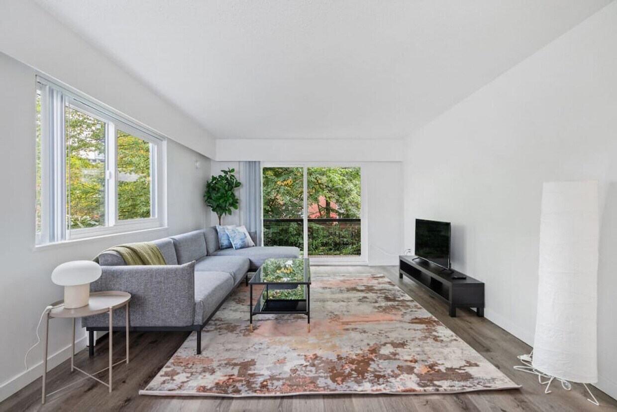 Photo principale - 254 E 12th Ave