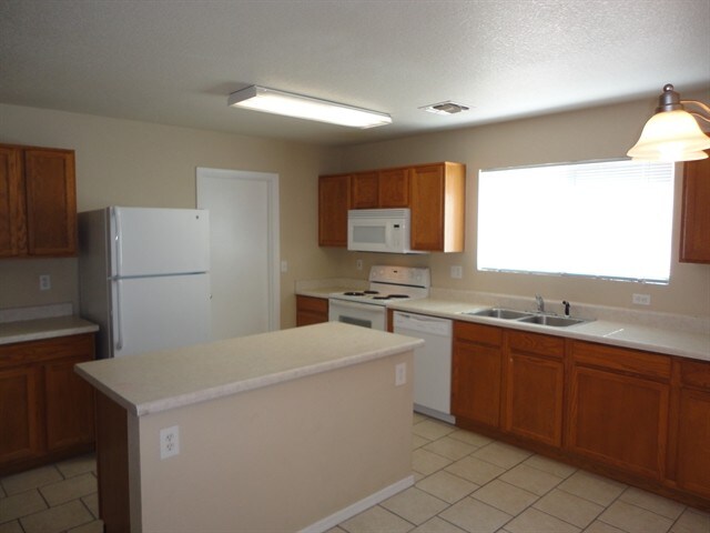 Foto del edificio - 3485 S Bowman Road