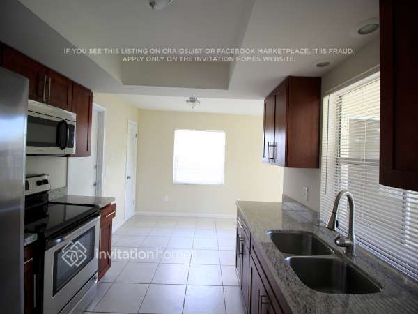 Foto del edificio - 22556 SW 66th Ave