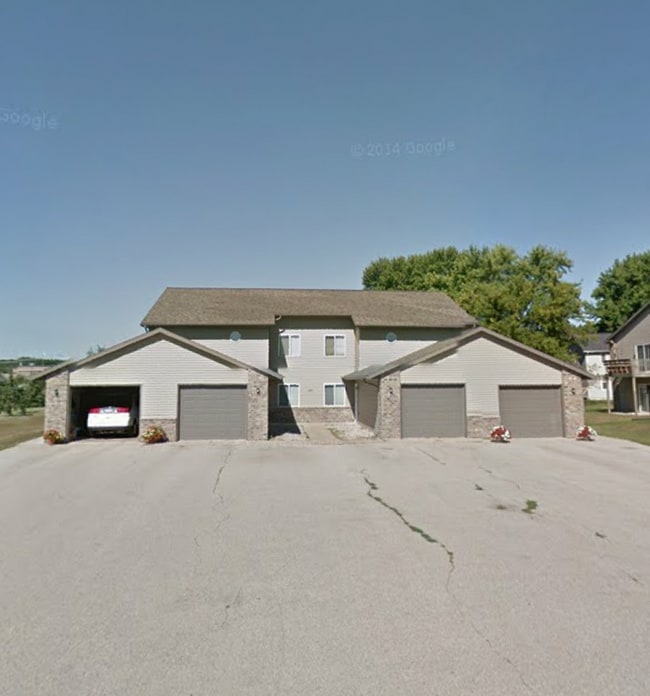 Front Of Building - 450 Skare Rd