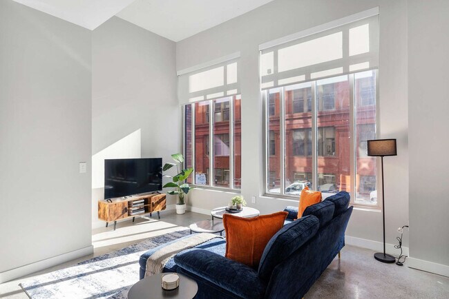 Foto del edificio - 205 W 4th St