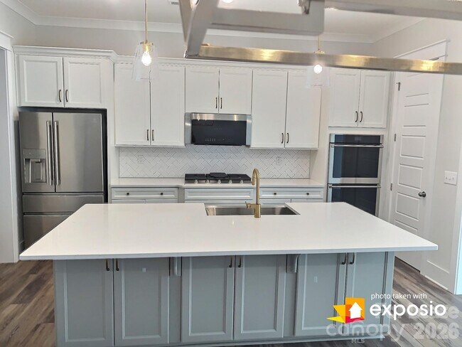 Foto del edificio - 4869 Blanchard Wy