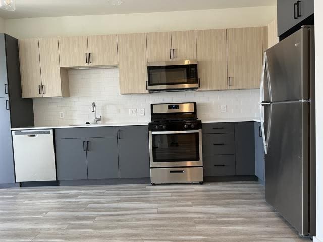 Building Photo - 1 bedroom in Des Plaines IL 60016