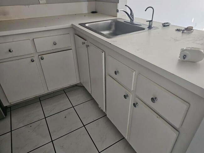 Foto del edificio - 10037 Winding Lake Rd