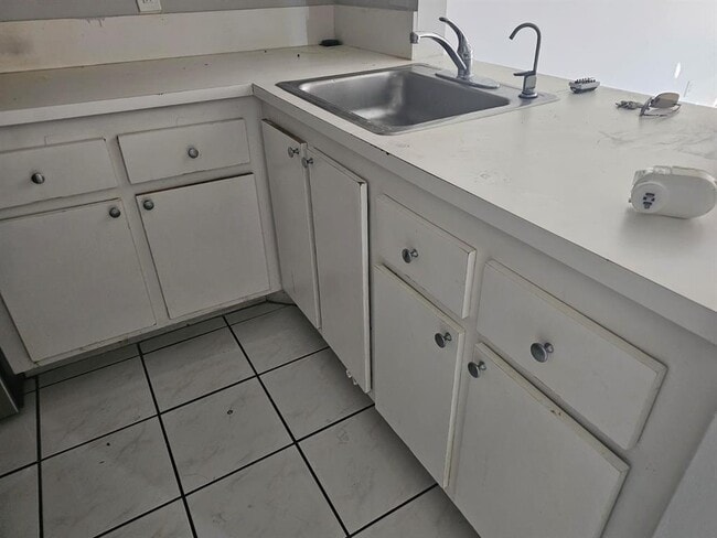 Building Photo - 10037 Winding Lake Rd