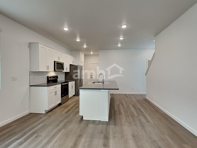 Foto del edificio - 23613 E 3rd Pl