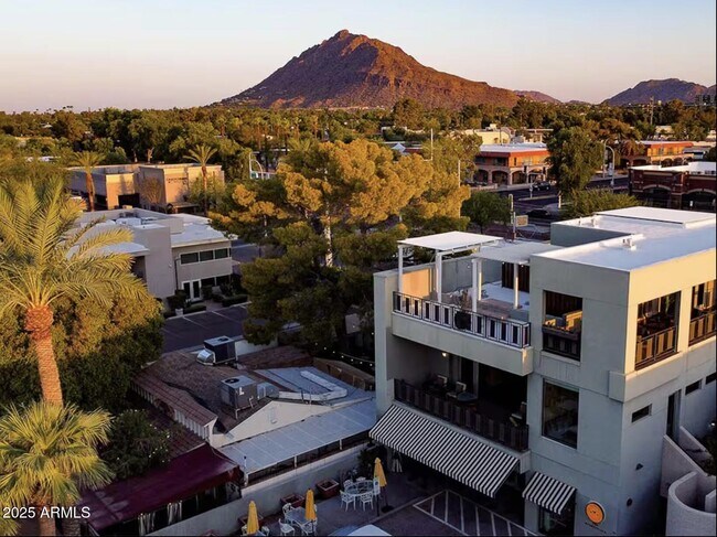 Foto del edificio - 7020 E 1st Ave