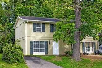 Building Photo - 117 Longwood Dr