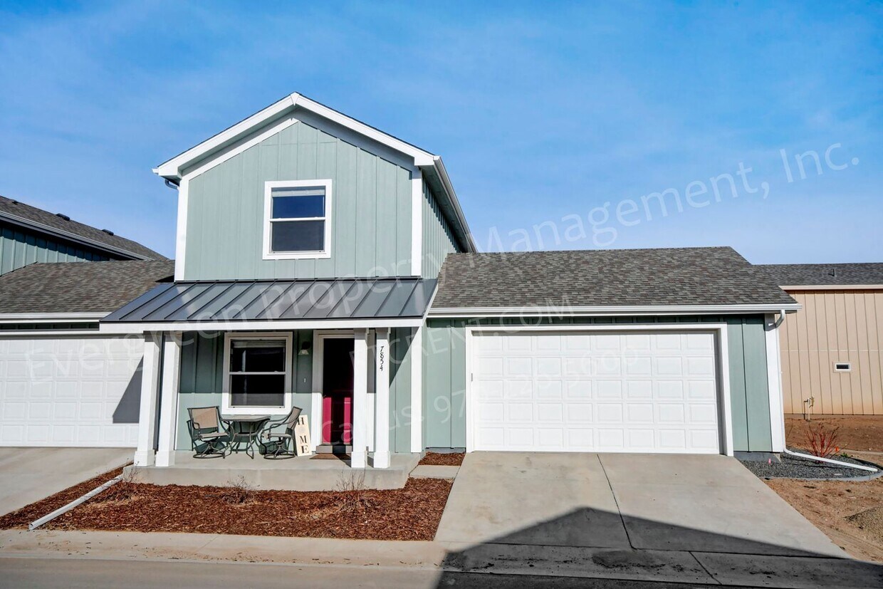 Primary Photo - 3 bed, 2 bath in Wellington