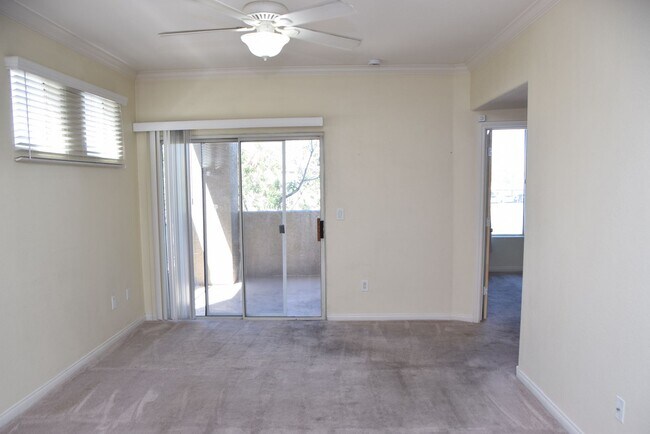 Building Photo - 4400 S Jones Blvd