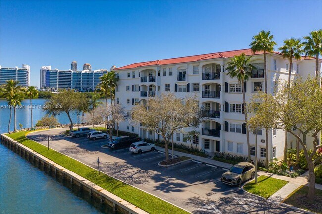 Foto del edificio - 3255 NE 184th St