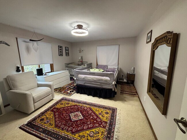 Foto del edificio - 7530 N Port Washington Rd