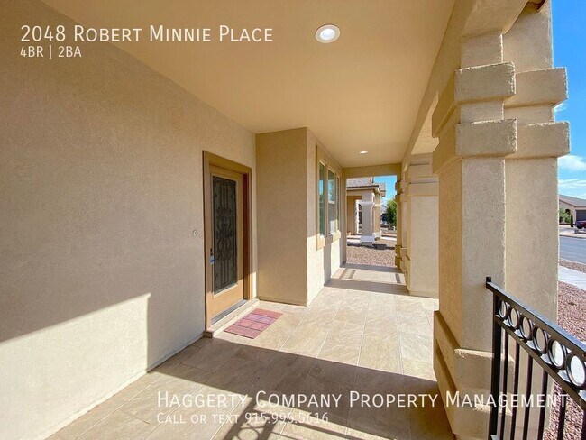 Building Photo - 2048 Robert Minnie