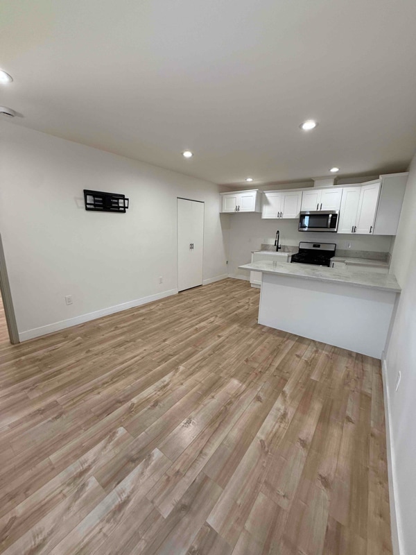 Building Photo - 4925 E San Rafael St