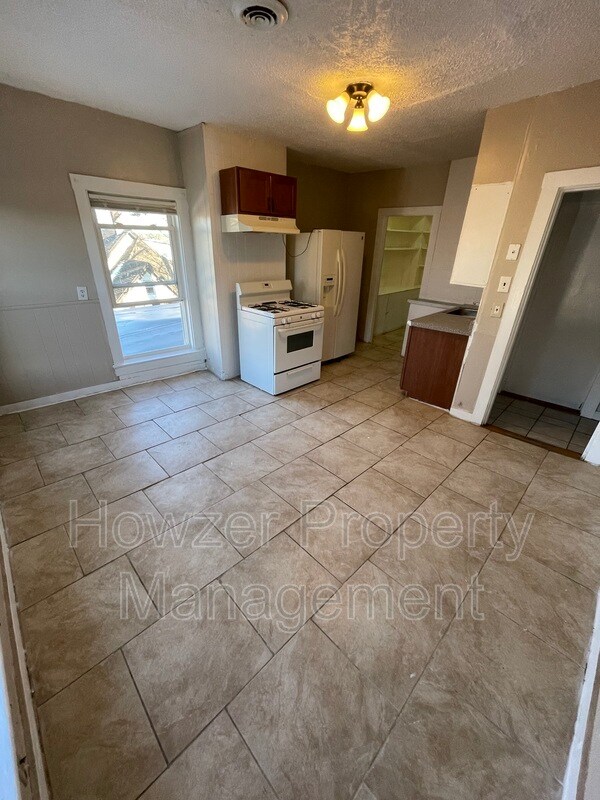 1418 Chester Ave Unit 18, Brockton, MA 02301 Condo for Rent in