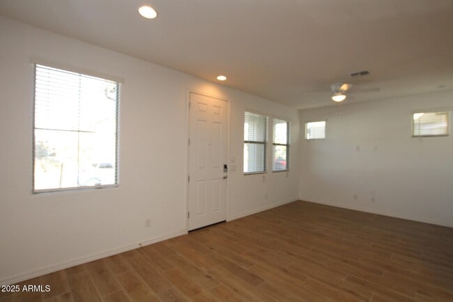 Building Photo - 5831 W Encinas Ln