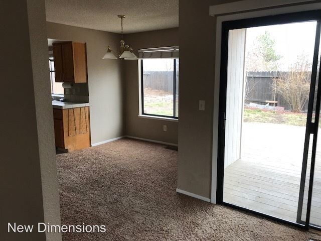 Building Photo - 5855 Royal Vista Ct