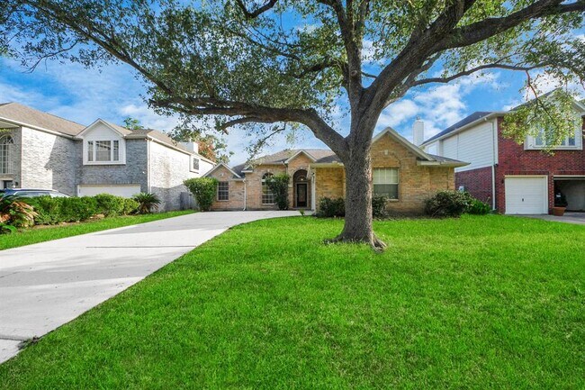 Building Photo - 21106 Brookrock Cir
