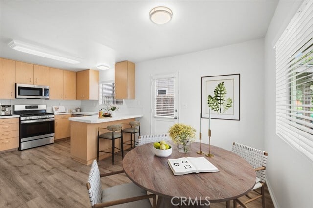 Foto del edificio - 375 Woodland Pl