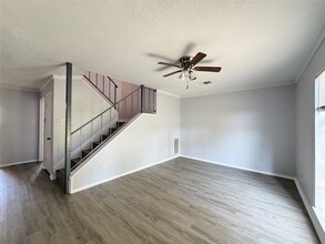 Building Photo - 11545 Beechnut St