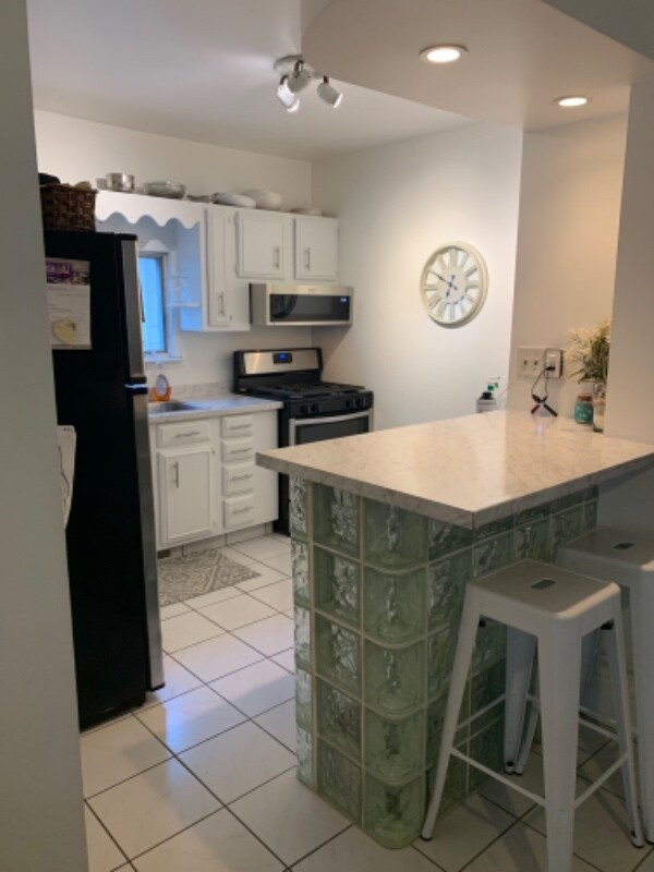 92 Eiseman Ave Unit Lower, Buffalo, NY 14217 Apartment for Rent in