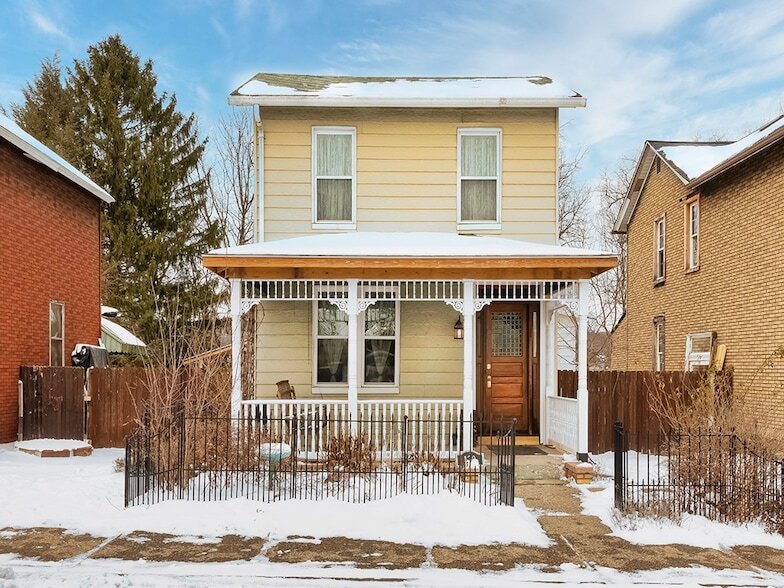 Photo - 130 Boroview AVE Unit