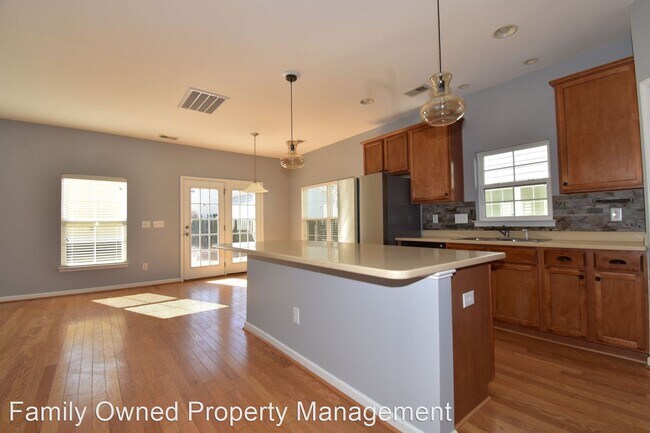 Foto del edificio - 4 br, 3.5 bath House - 219 Lotz Drive