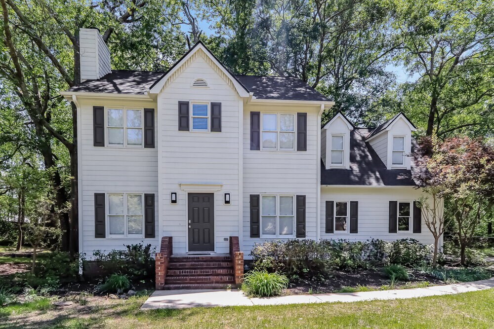 Foto principal - 1612 Carriage Hills Dr