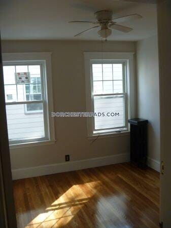 Building Photo - 68 Belden St
