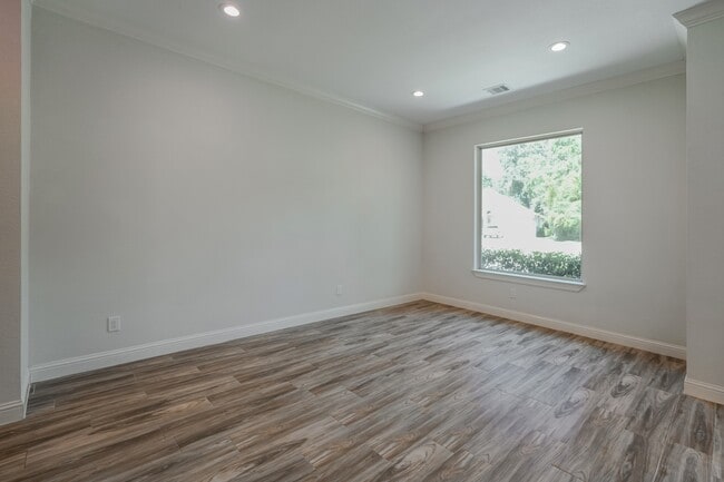 Building Photo - 25018 Rhett Butler Ct
