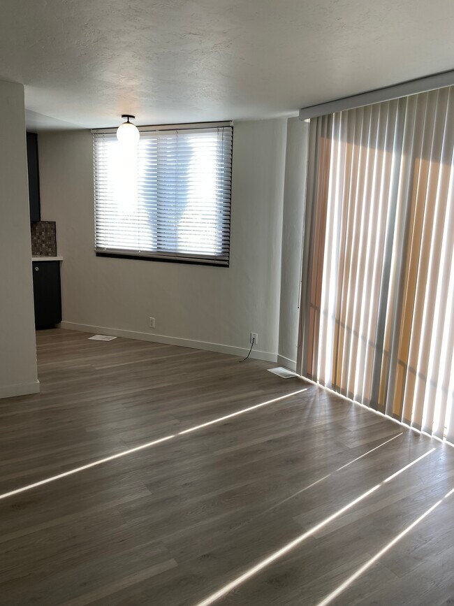 Foto del edificio - 2020 Albatross St