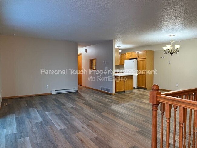 Foto del edificio - 2736-33 1/2 33 1/2 Ave S