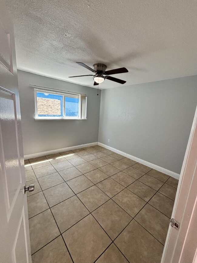 Building Photo - Controlled access community - Parking On Site - Laundry On Site $500 Moves You In - Up to One Mon...