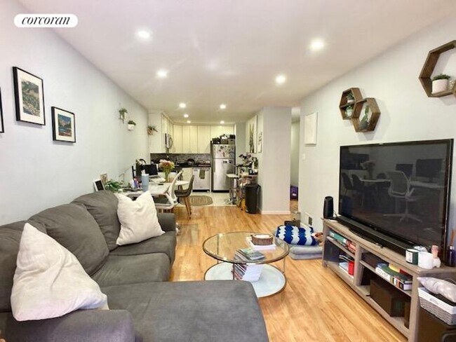 Foto del edificio - 386 Butler St