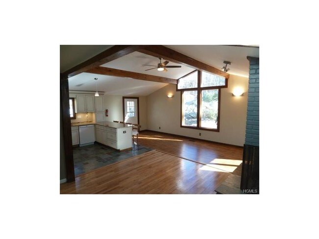 Foto del edificio - 39 Clifford Ct