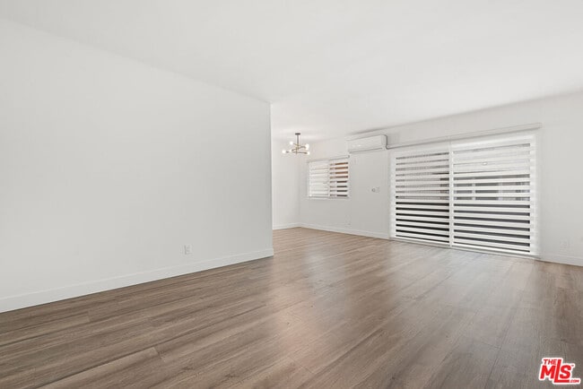 Foto del edificio - 3707 S Canfield Ave