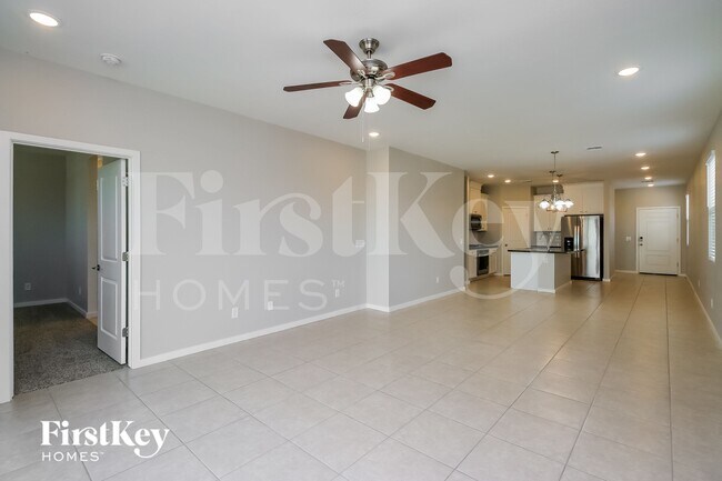Foto del edificio - 3788 E Henson St