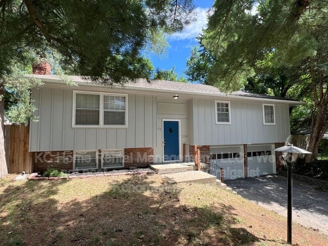 Building Photo - 6708 W 71st Terrace
