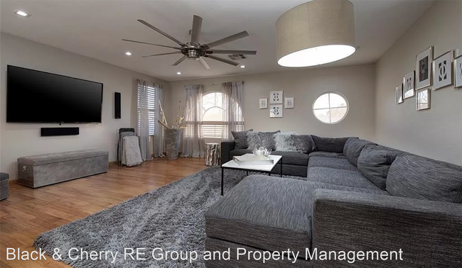 Foto del edificio - 4 br, 3 bath House - 1394 Glassy Pond Ave