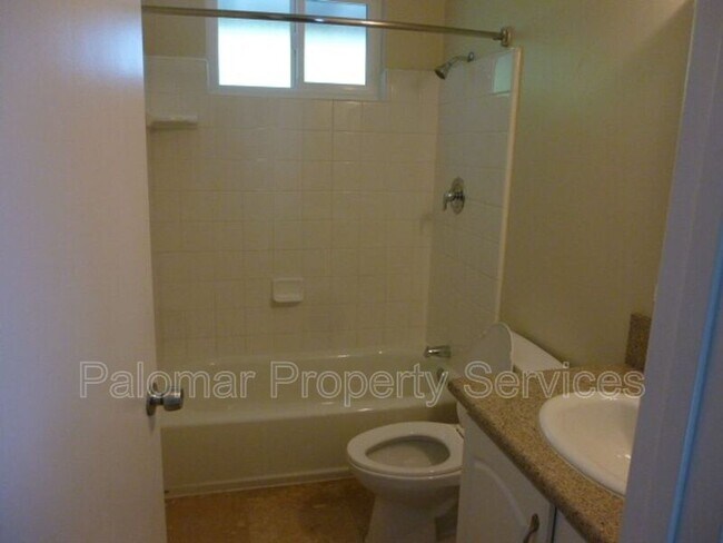 Building Photo - 2522 White Oak Pl