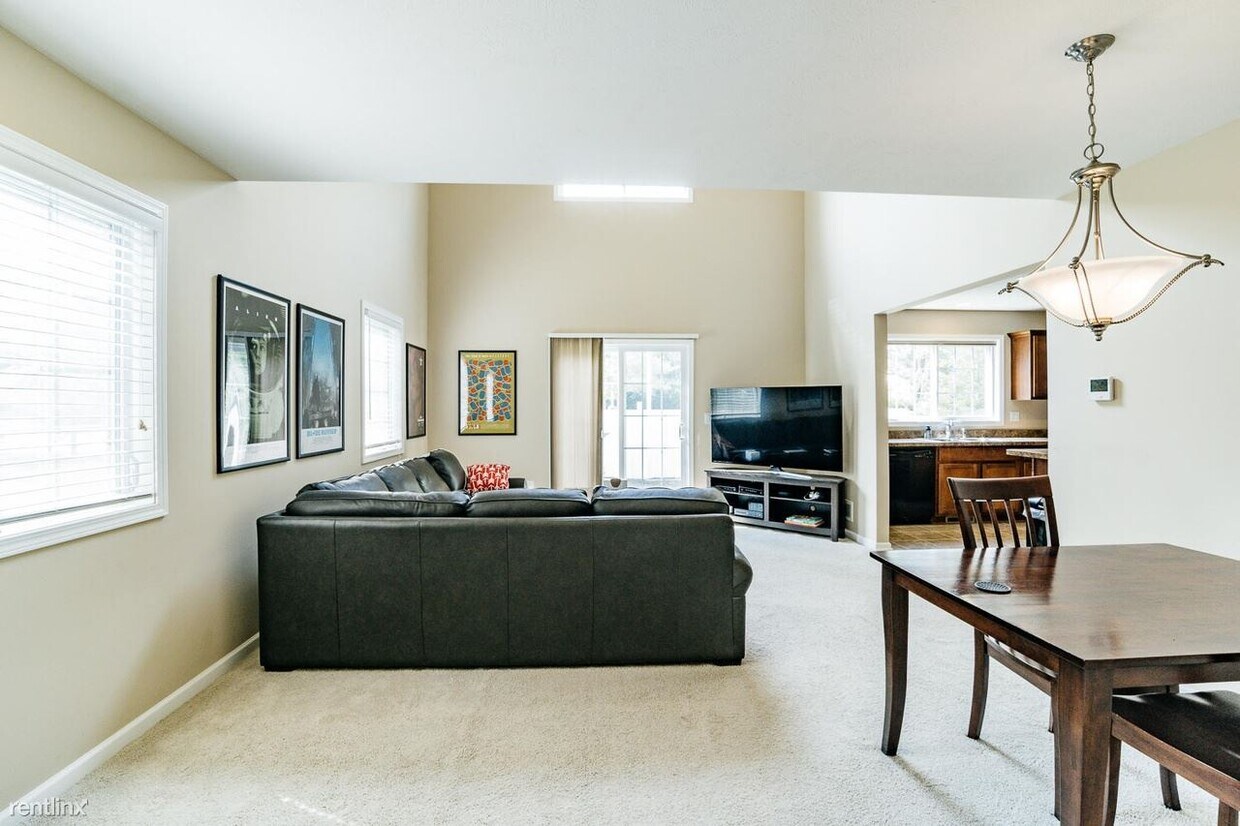 Primary Photo - 2 br, 2 bath Condo - 3110 Ledgestone Pl NE